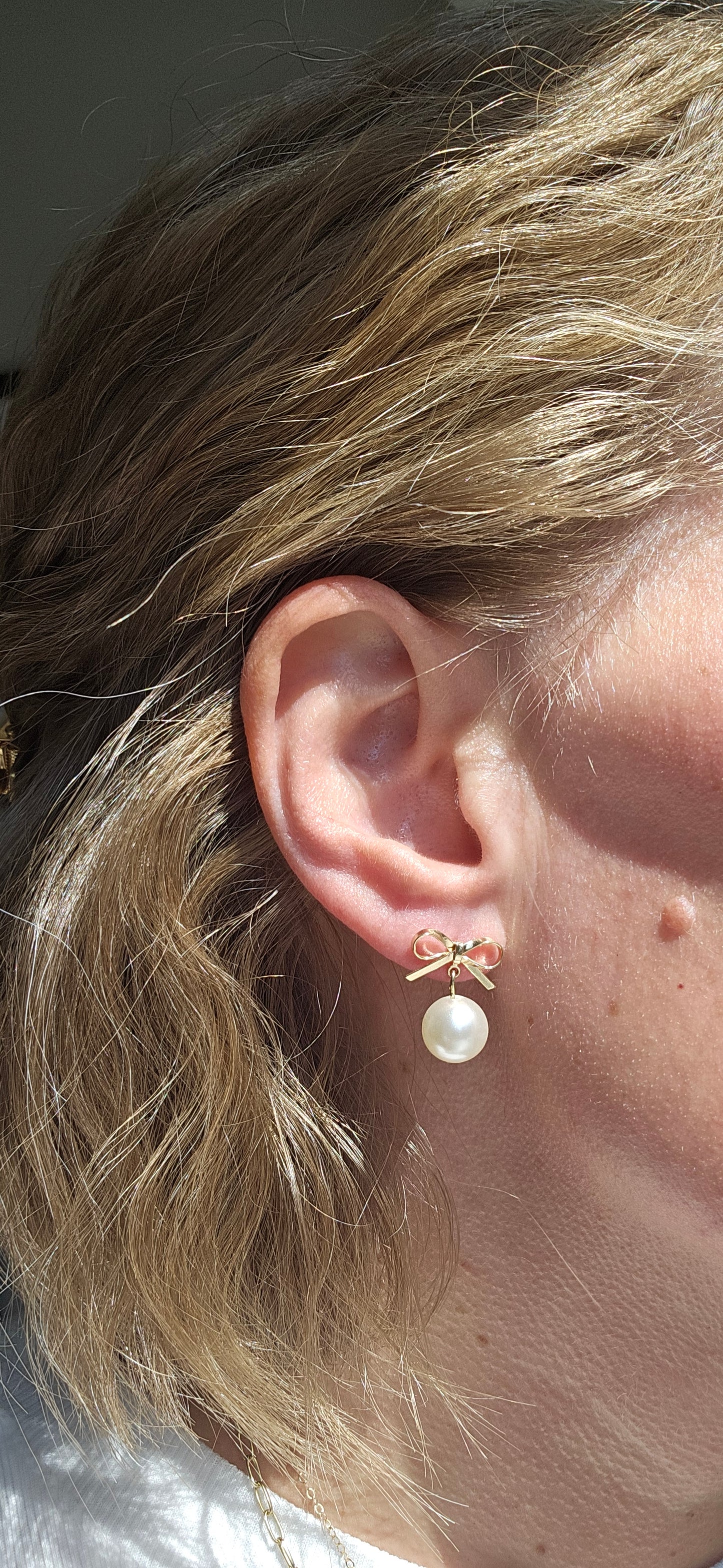 Gold Bow Pearls