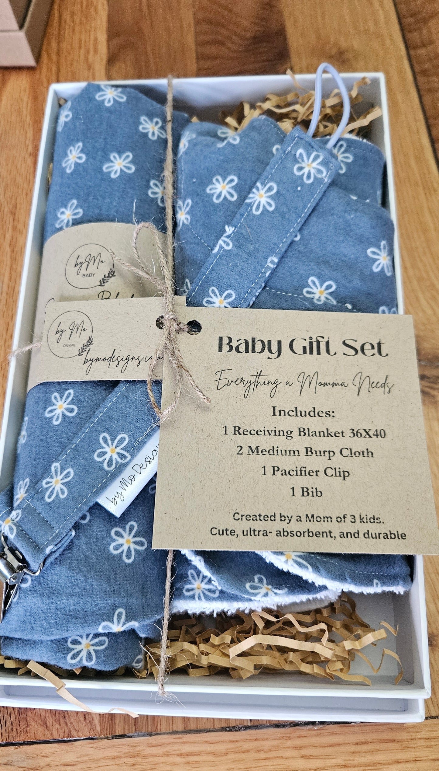 White Daisy Baby Gift Set