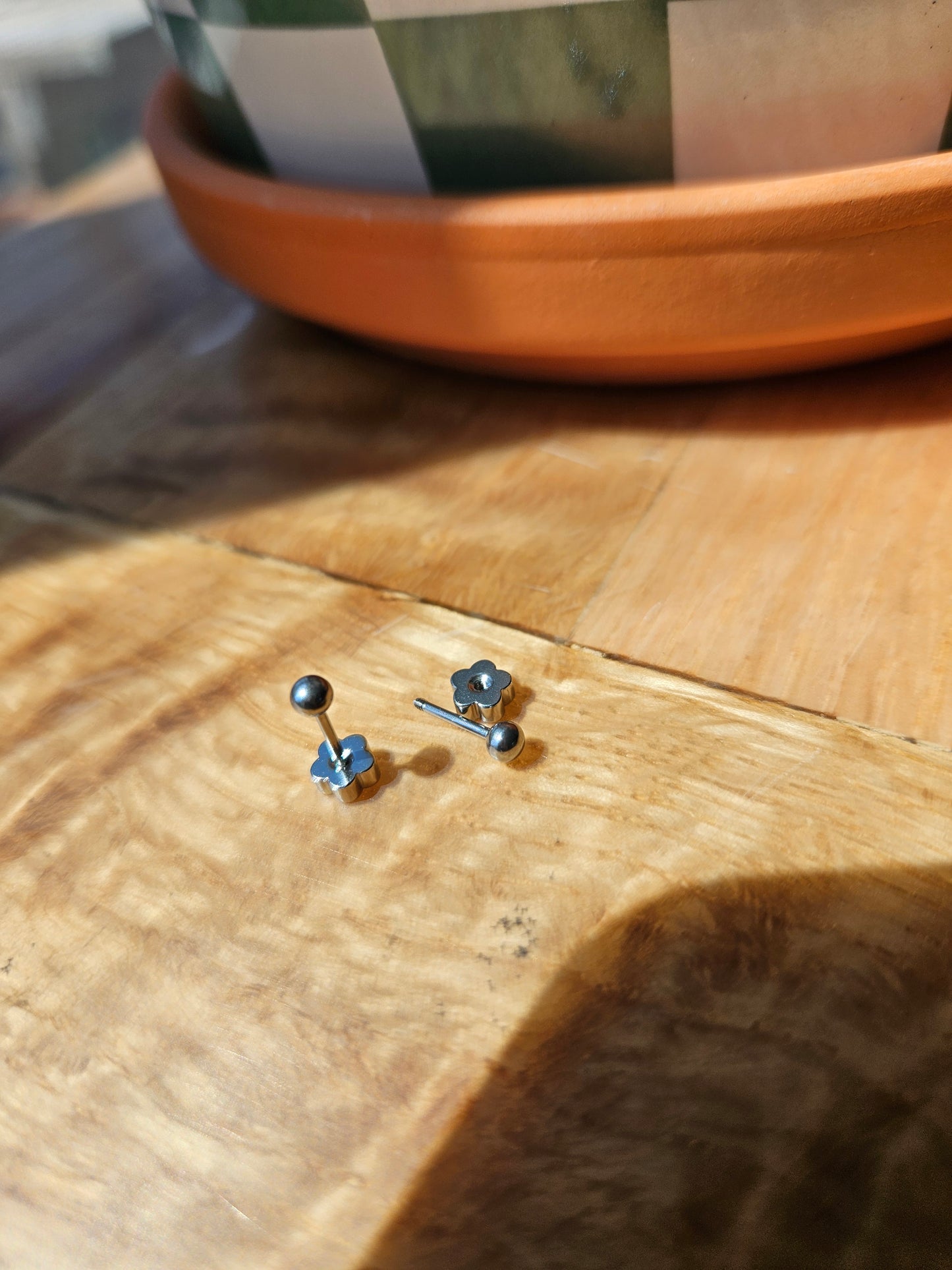 Circle Flat Back Studs